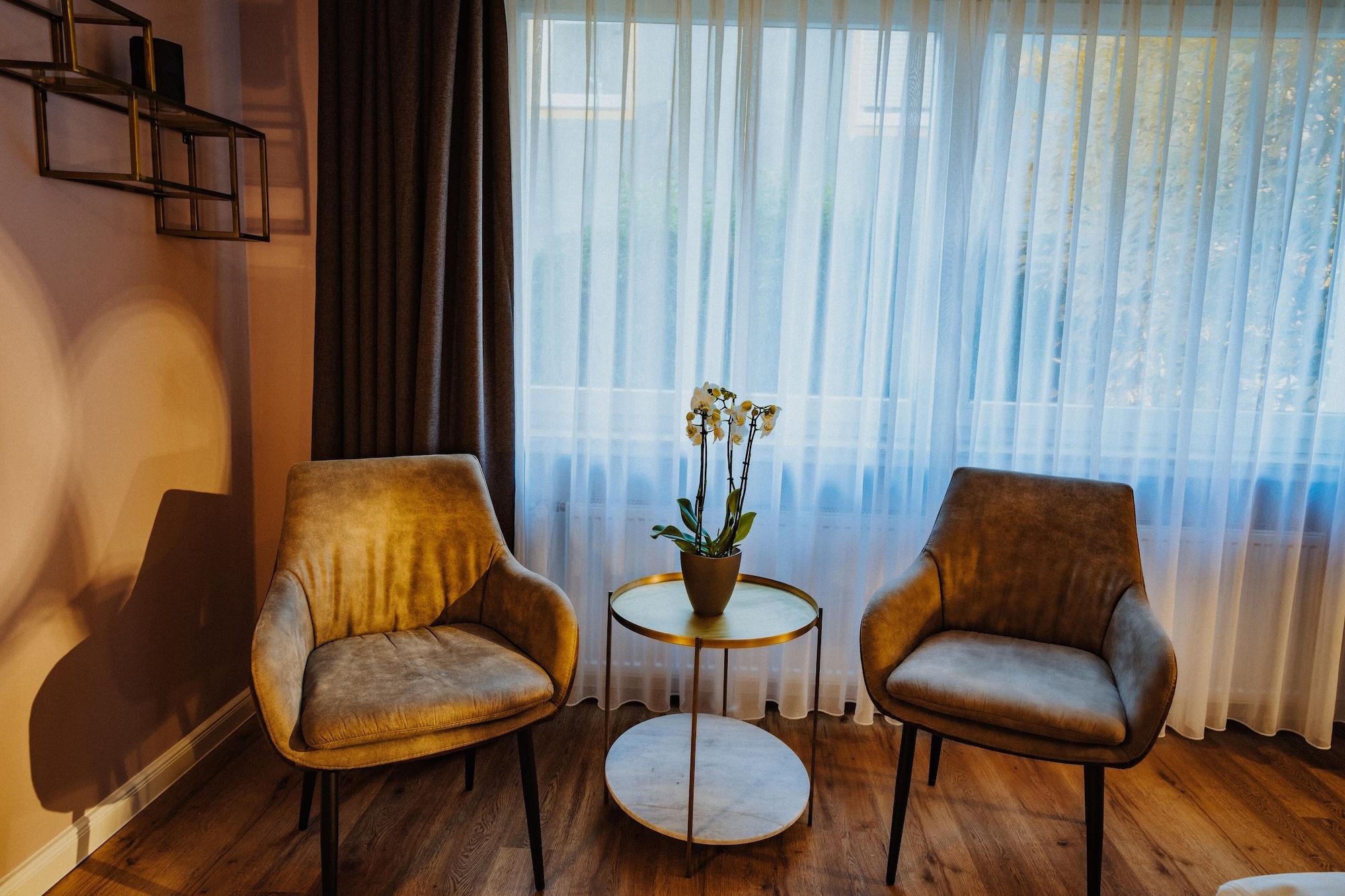 Antik-Hotel EICHENHOF Bad Salzuflen Buitenkant foto