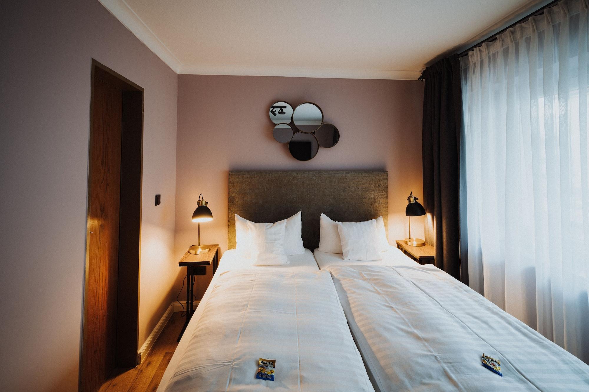Antik-Hotel EICHENHOF Bad Salzuflen Buitenkant foto