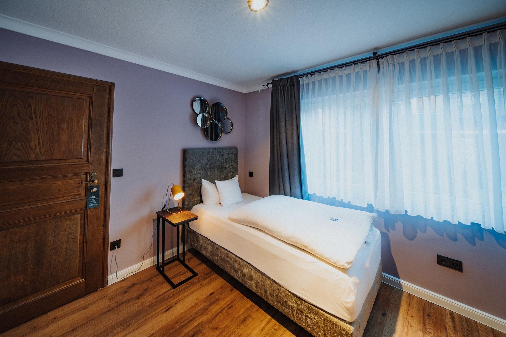 Antik-Hotel EICHENHOF Bad Salzuflen Buitenkant foto