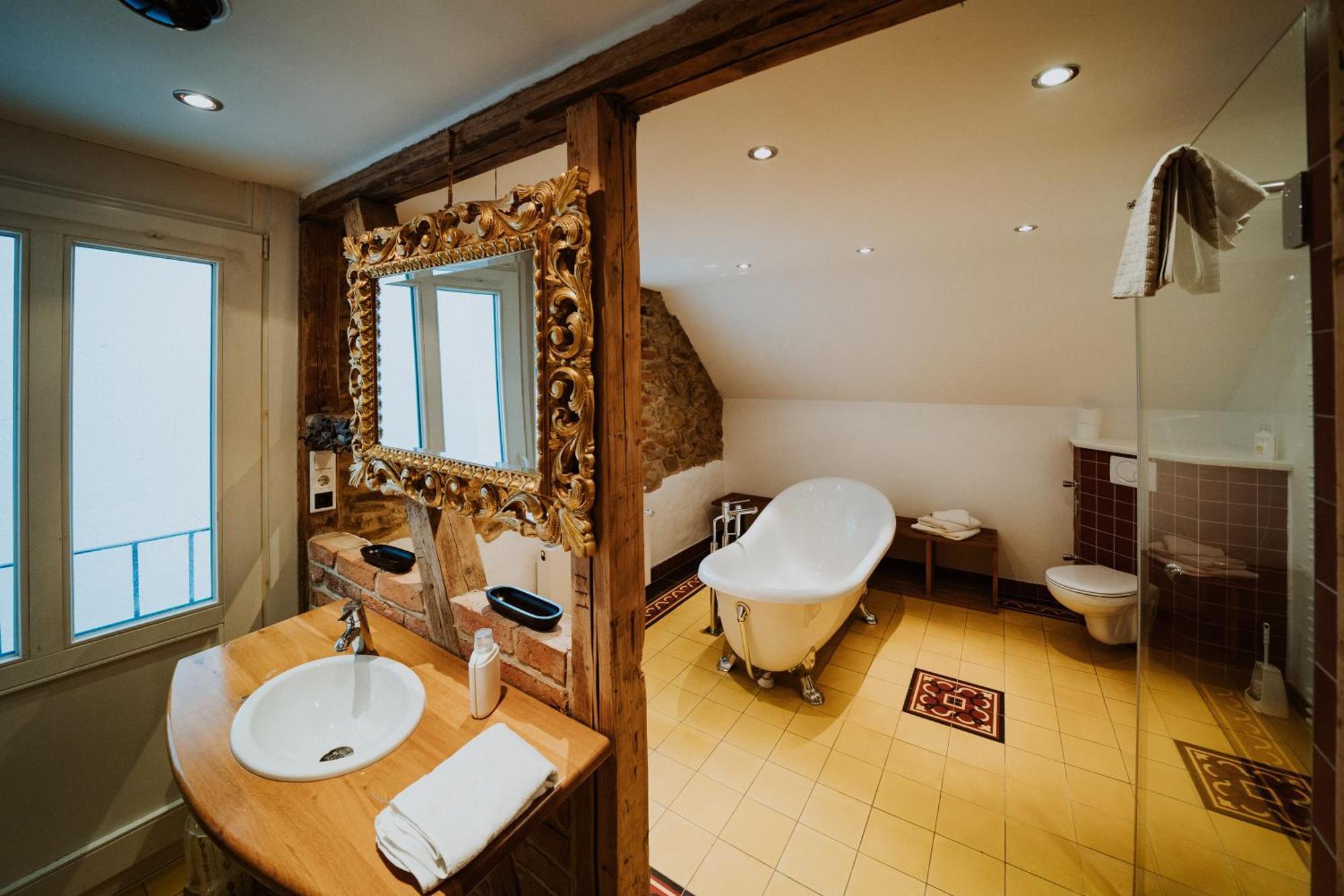 Antik-Hotel EICHENHOF Bad Salzuflen Buitenkant foto