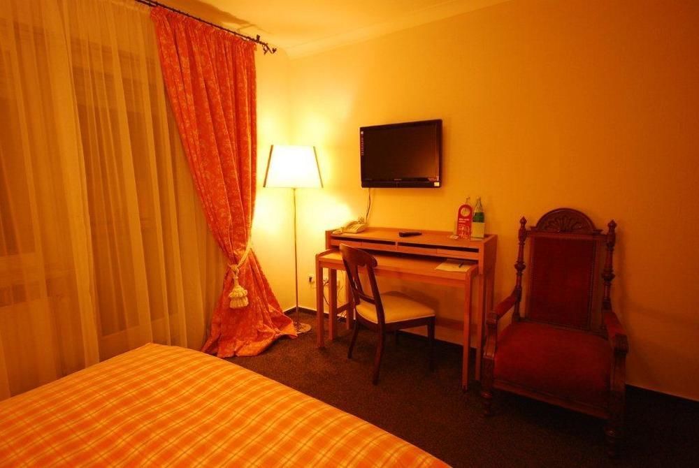 Antik-Hotel EICHENHOF Bad Salzuflen Buitenkant foto