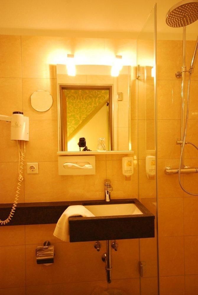 Antik-Hotel EICHENHOF Bad Salzuflen Buitenkant foto